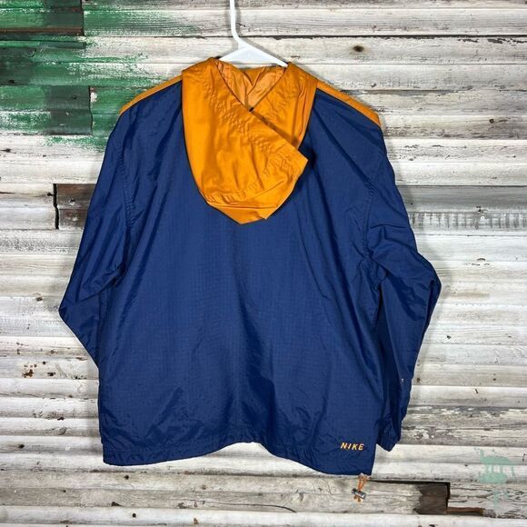 Vintage Nike Center Swoosh Windbreaker - Picture 2 of 6